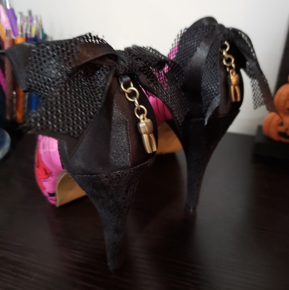 Zombie Stompers: Gold Digger - Picture 3 of 4